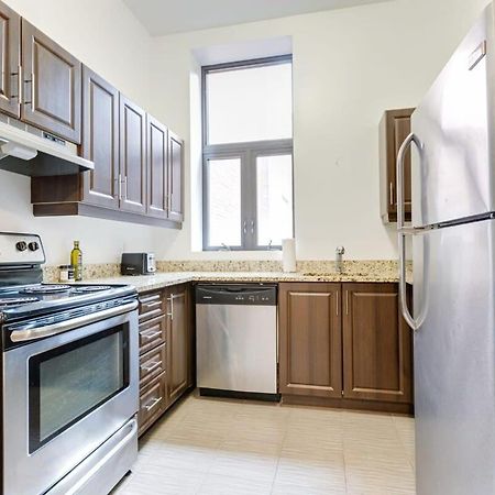 M11 Stylish & Modern 3Br Downtown Mtl Apartment Montreal Bagian luar foto